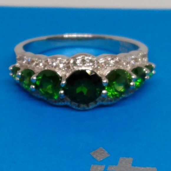 Beautiful Russian chrome diopside band ring - Picture 6 of 9